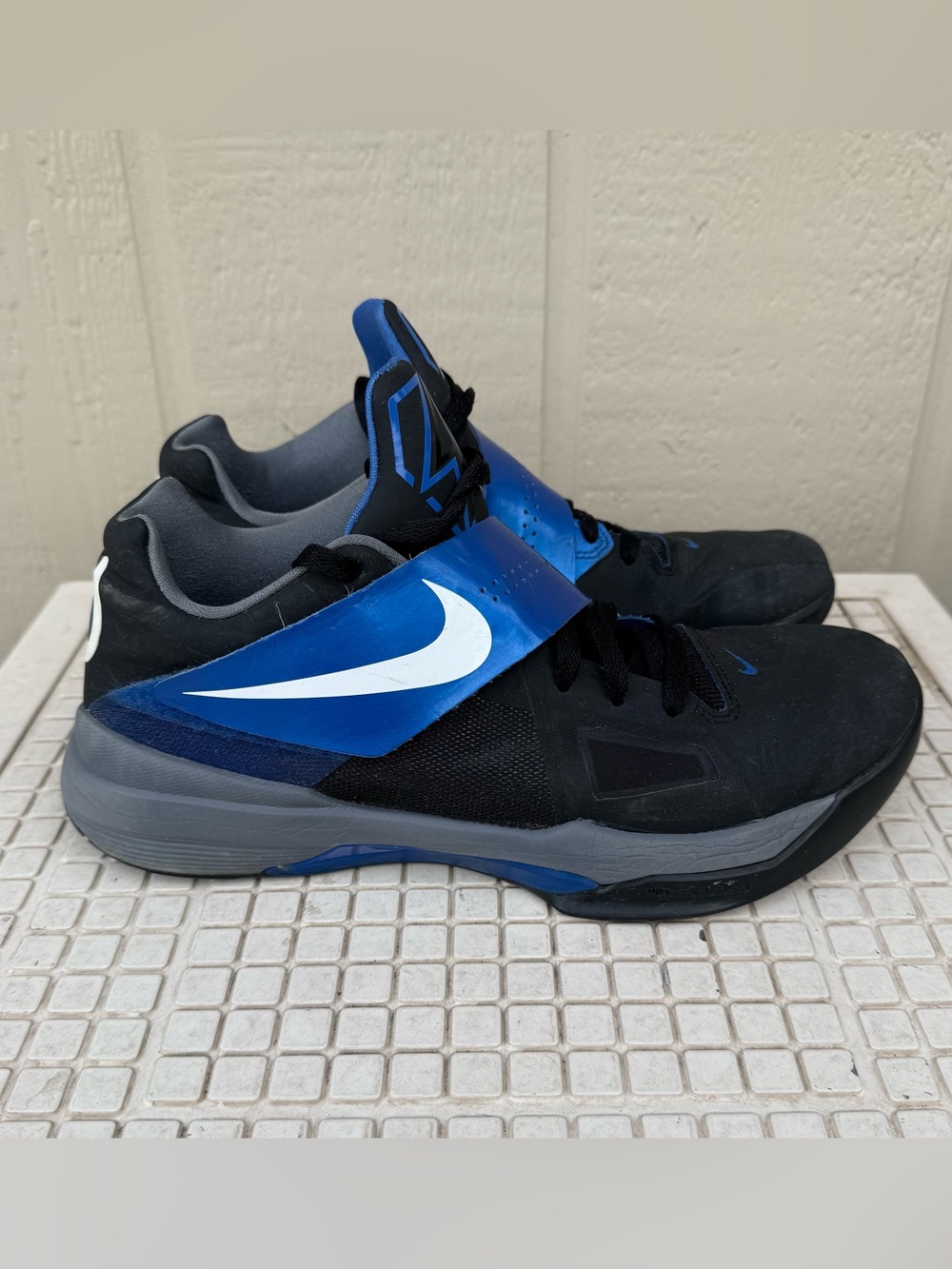 NIKE KD ZOOM 4 (size 11)